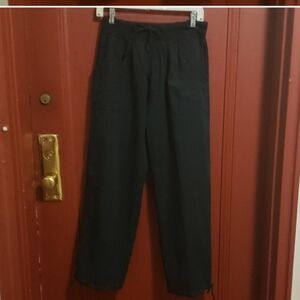 H & W Women's Cotton Black Rhinestone Capri Pants SZ L